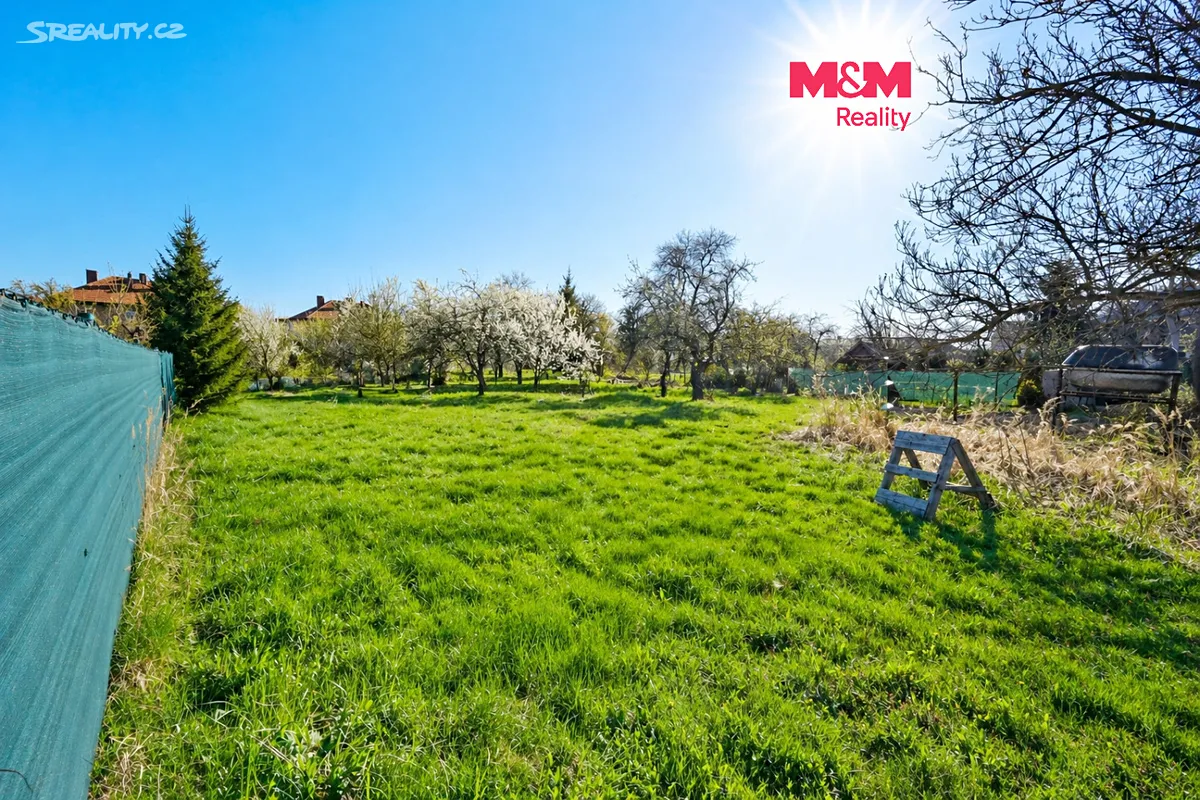 Prodej zahrady 748 m², Okříšky