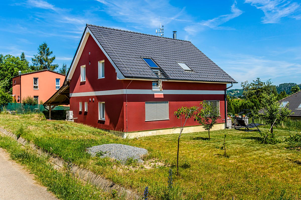 Prodej rodinného domu 178 m², pozemek 987 m² – fotografie 4