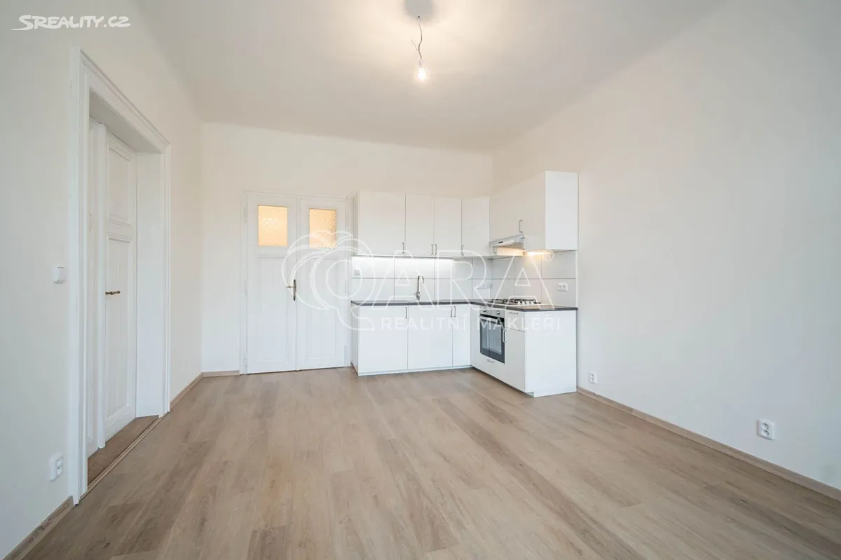 Pronájem bytu 2+kk 48 m² – další