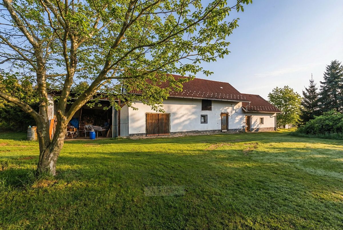 Prodej rodinného domu 152 m², pozemek 2004 m² – fotografie 5