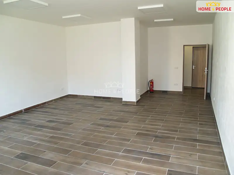 Pronájem obchodního prostoru 32 m², Chodov – náhled fotky 1