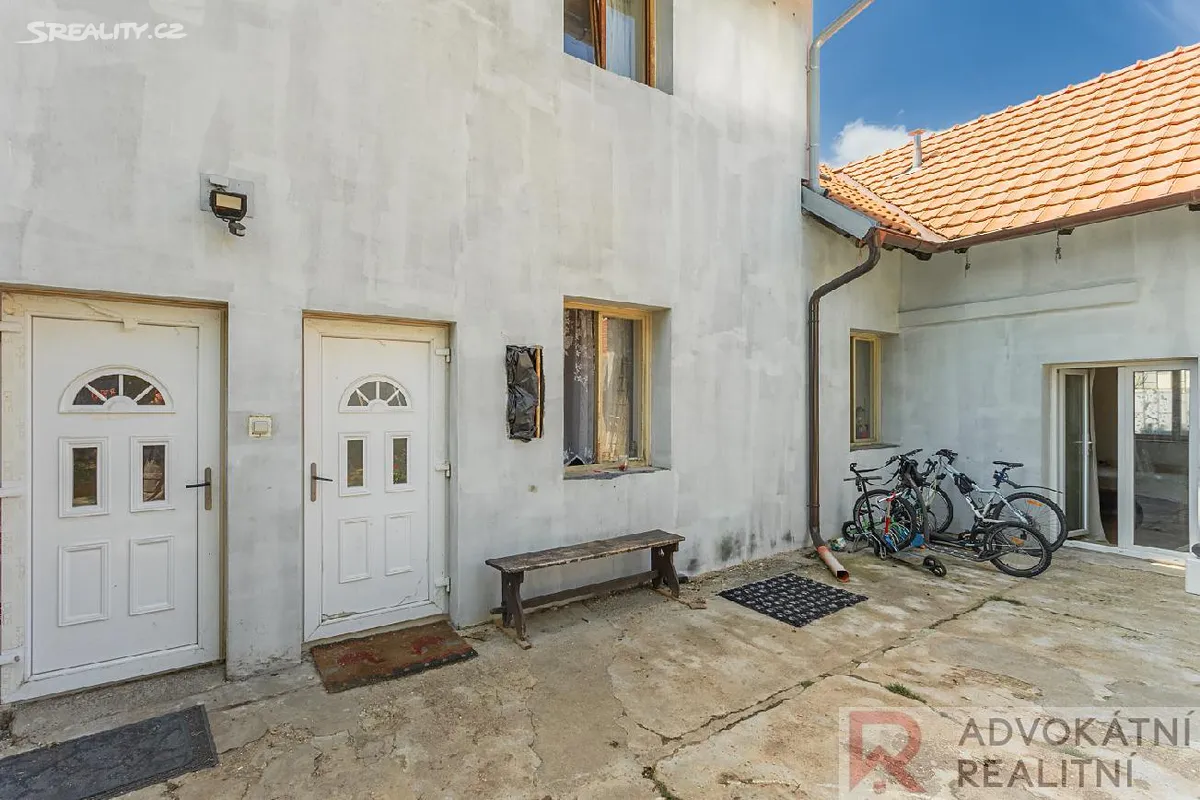 Prodej rodinného domu 320 m², pozemek 412 m² – pohled 6