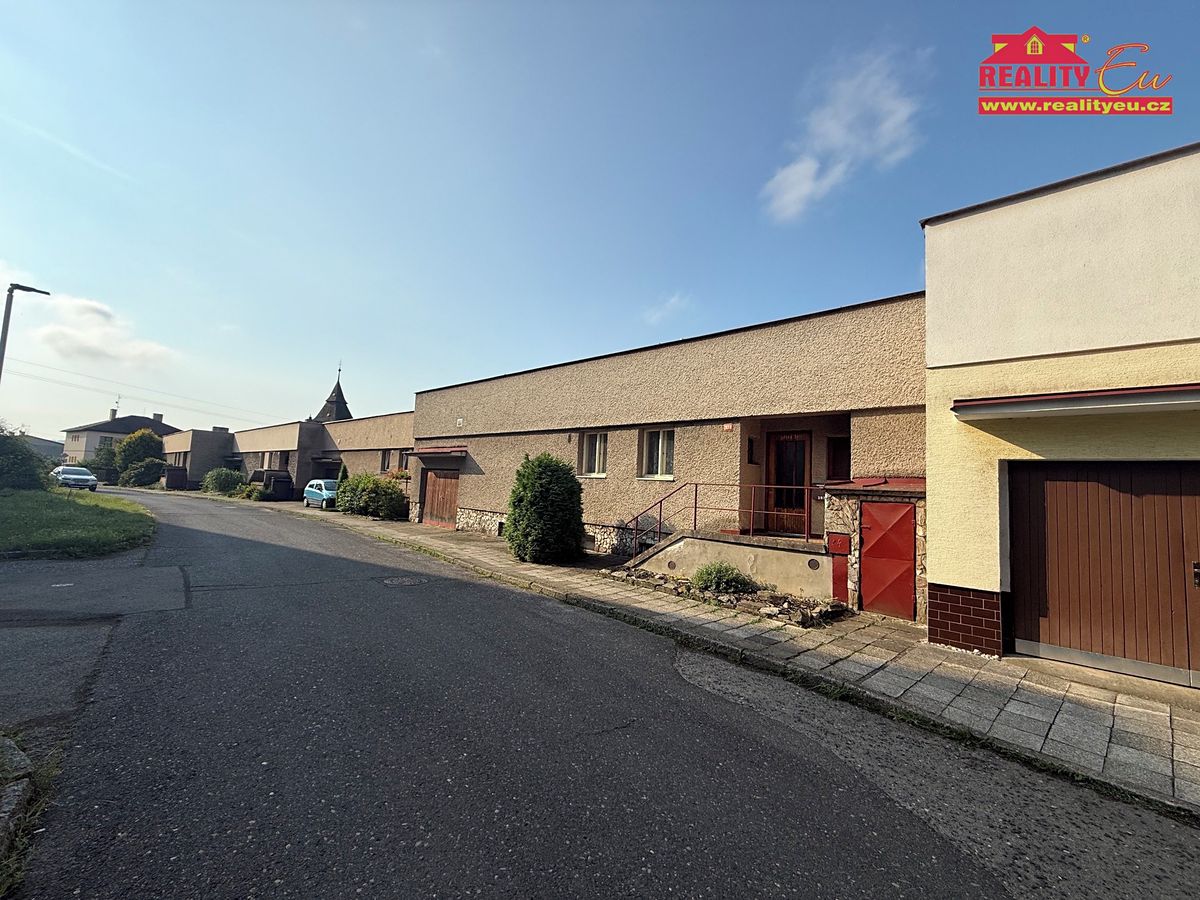 Prodej rodinného domu 195 m², pozemek 502 m² – fotografie 3