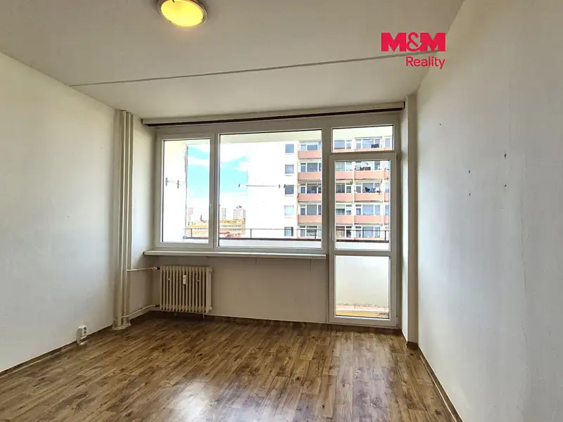 Pronájem bytu 1+kk 22 m², Most – náhled fotky 1