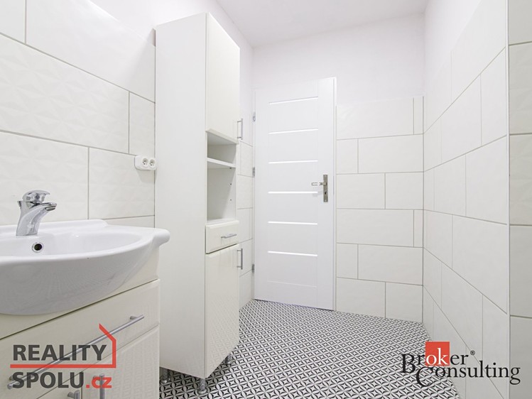 Wohnung 2+kk zum Kauf, 40 m² (9 von 12)