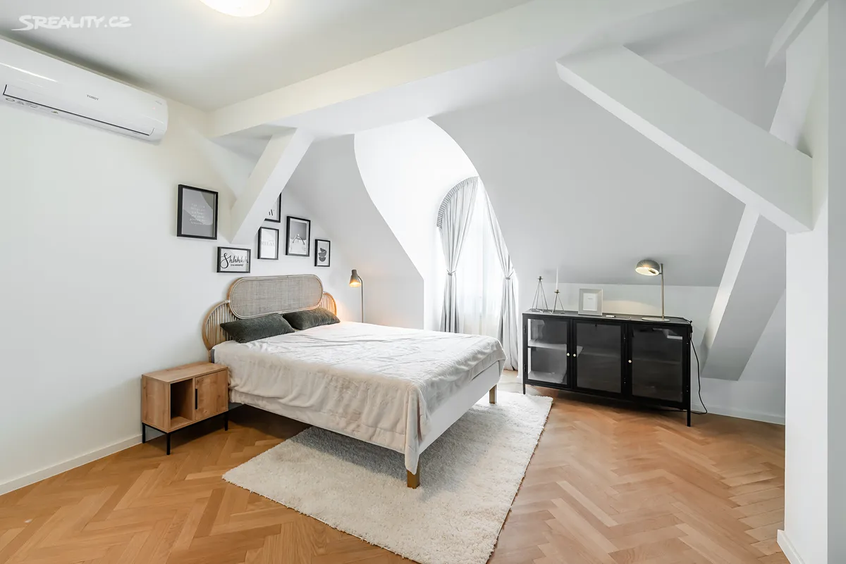 Prodej bytu 2+kk 47 m² – pohled 3