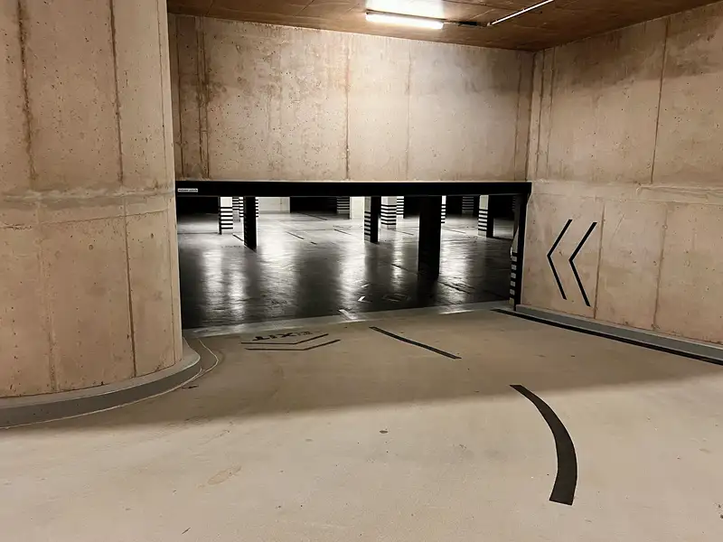 Prodej garážového stání 19 m², Brno – náhled fotky 2