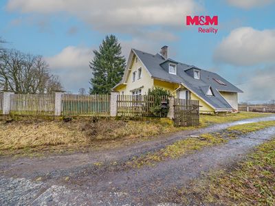Prodej rodinného domu 357 m², pozemek 12951 m²