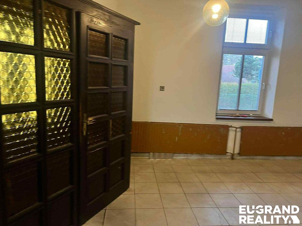 Prodej rodinného domu 546 m², pozemek 337 m² – fotografie 3