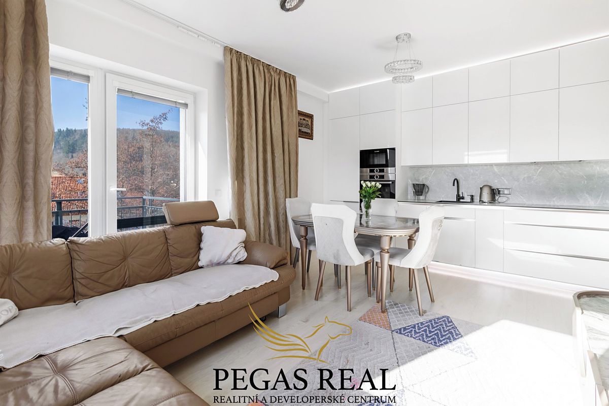 Pronájem bytu 3+kk 60 m²
