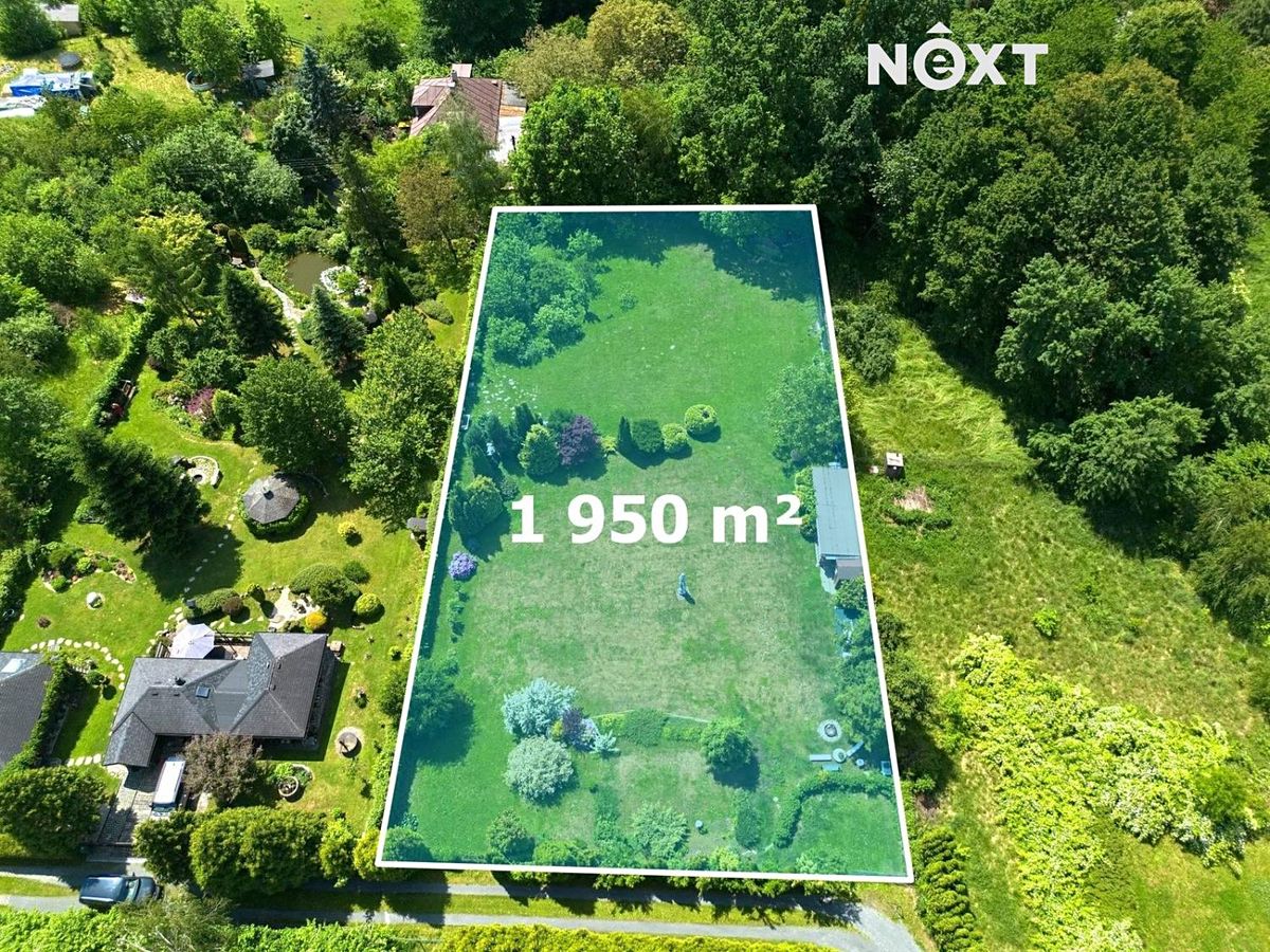 Prodej stavebního pozemku 1950 m² – fotografie 2