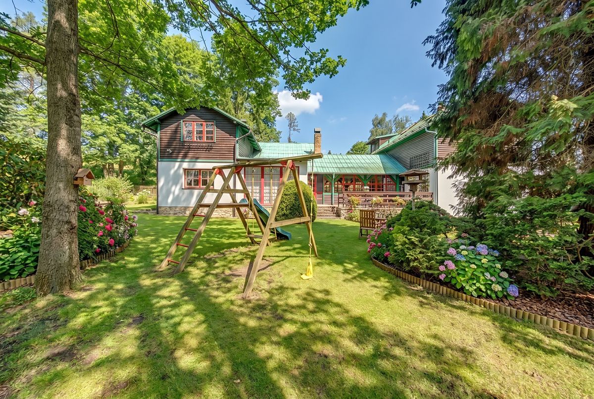 Prodej chaty 300 m², pozemek 1938 m² – fotografie 3