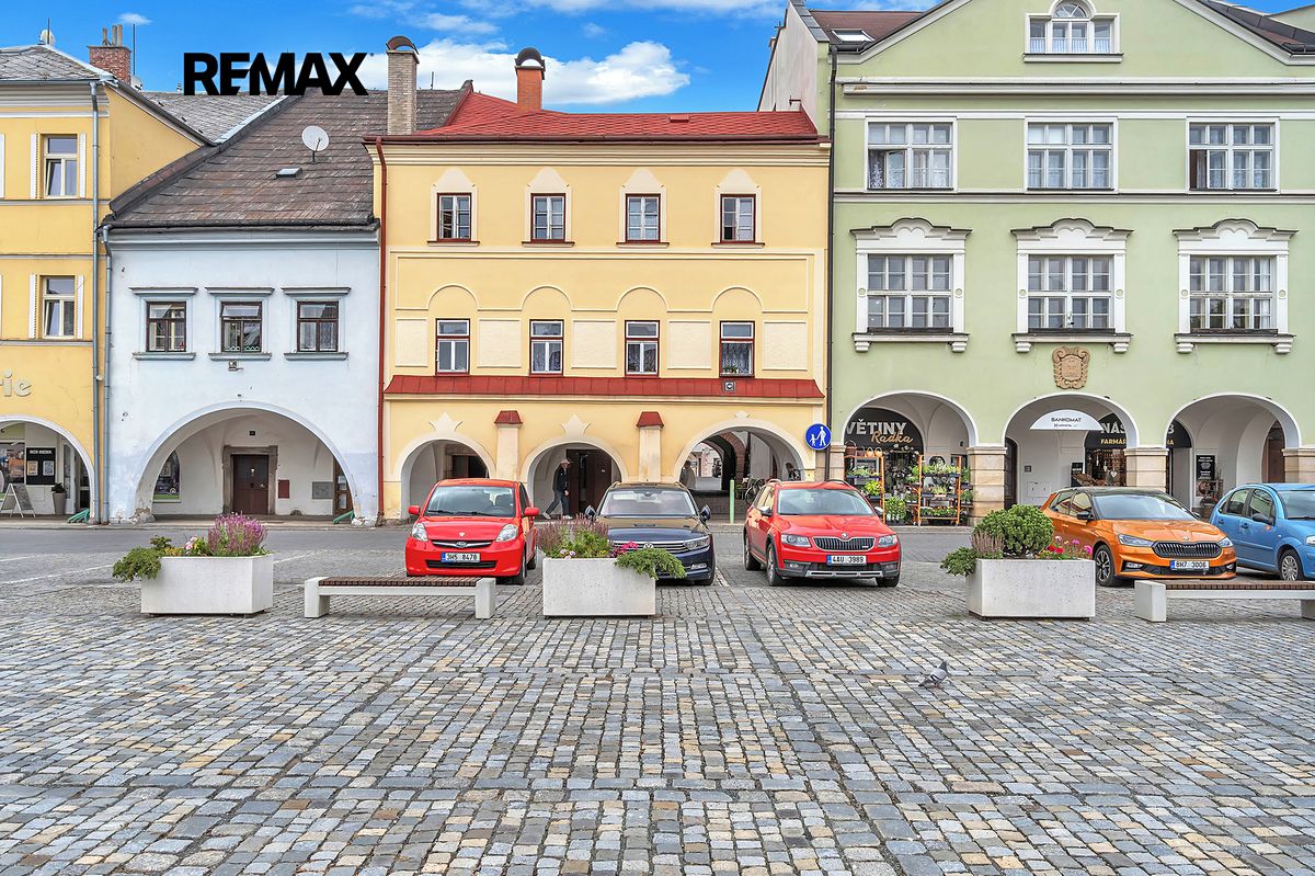 Prodej vícegeneračního domu 420 m², pozemek 217 m²