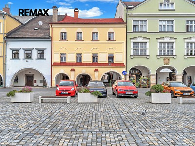 Prodej  vícegeneračního domu 420 m², pozemek 217 m²