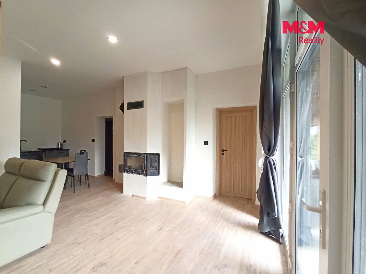 Pronájem rodinného domu 72 m², pozemek 172 m² – fotografie 2