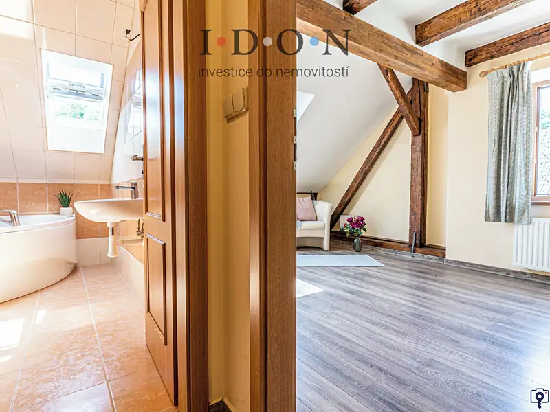Pronájem rodinného domu 360 m², pozemek 1276 m², Třinec – náhled fotky 2
