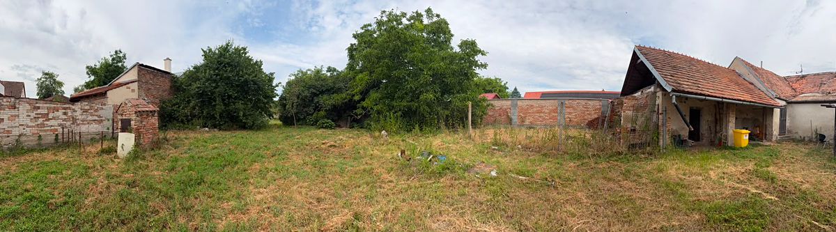 Prodej stavebního pozemku 1054 m² – fotografie 2