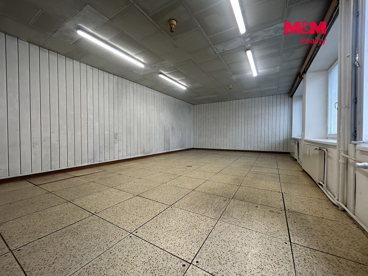 Pronájem kanceláře 63 m² – fotografie 3