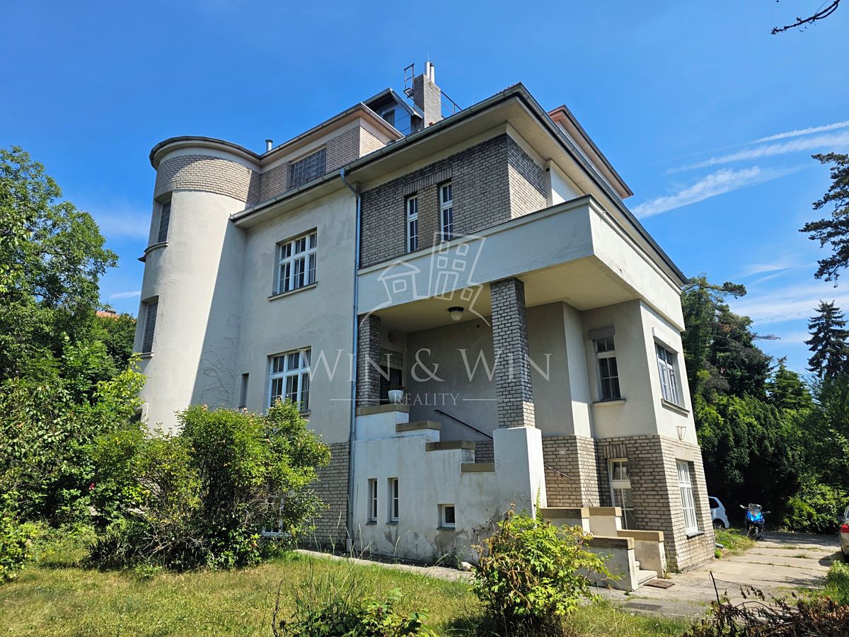 Pronájem bytu 1+1 53 m²