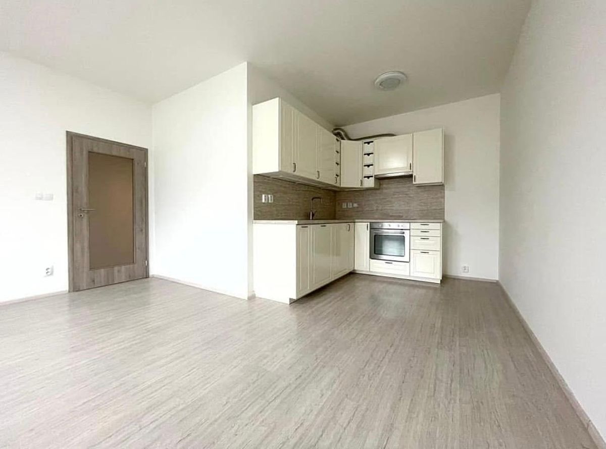 Pronájem bytu 2+kk 69 m²