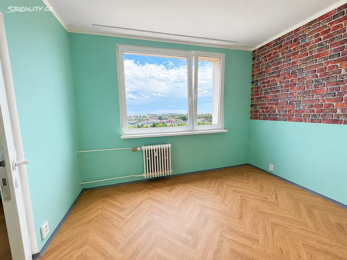 Pronájem bytu 1+1 37 m² – pohled 3