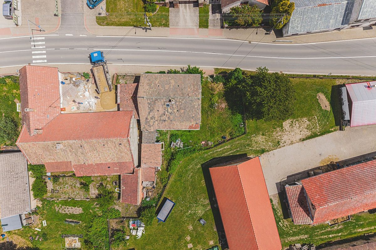 Prodej rodinného domu 90 m², pozemek 412 m² – fotografie 2