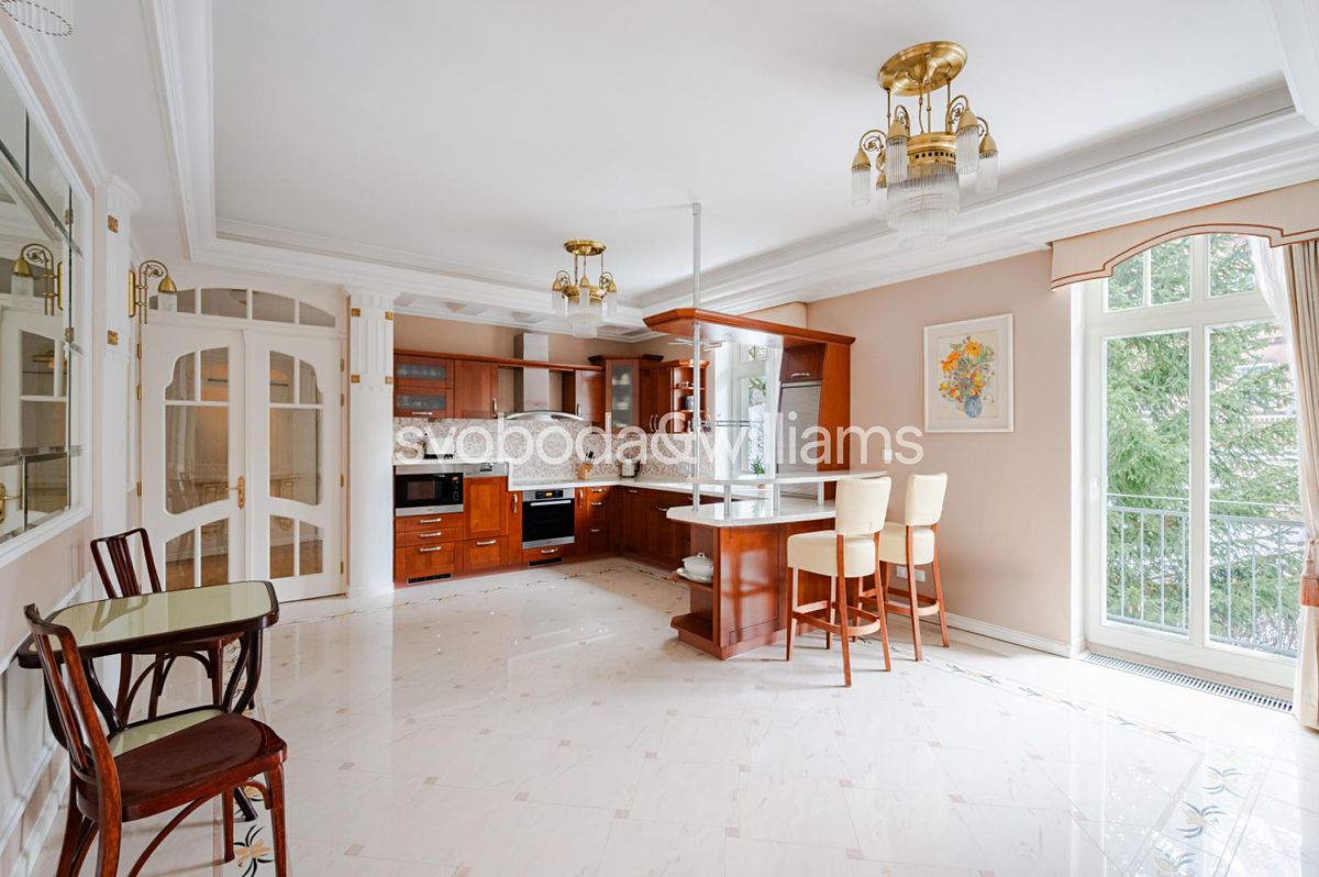 Prodej bytu 5+kk 140 m² – fotografie 3
