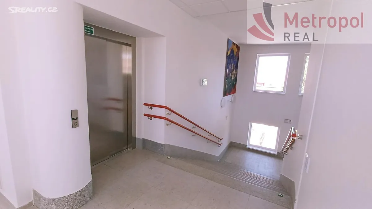 Pronájem kanceláře 19 m² – pohled 5