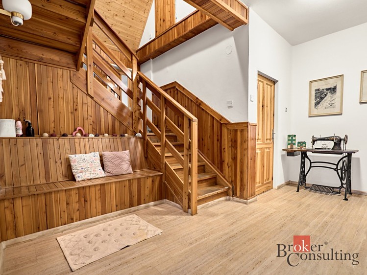 Комерційне приміщення на продаж, 800 м² (23 з 43)