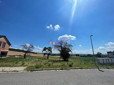 Prodej  stavebního pozemku 1 090 m²