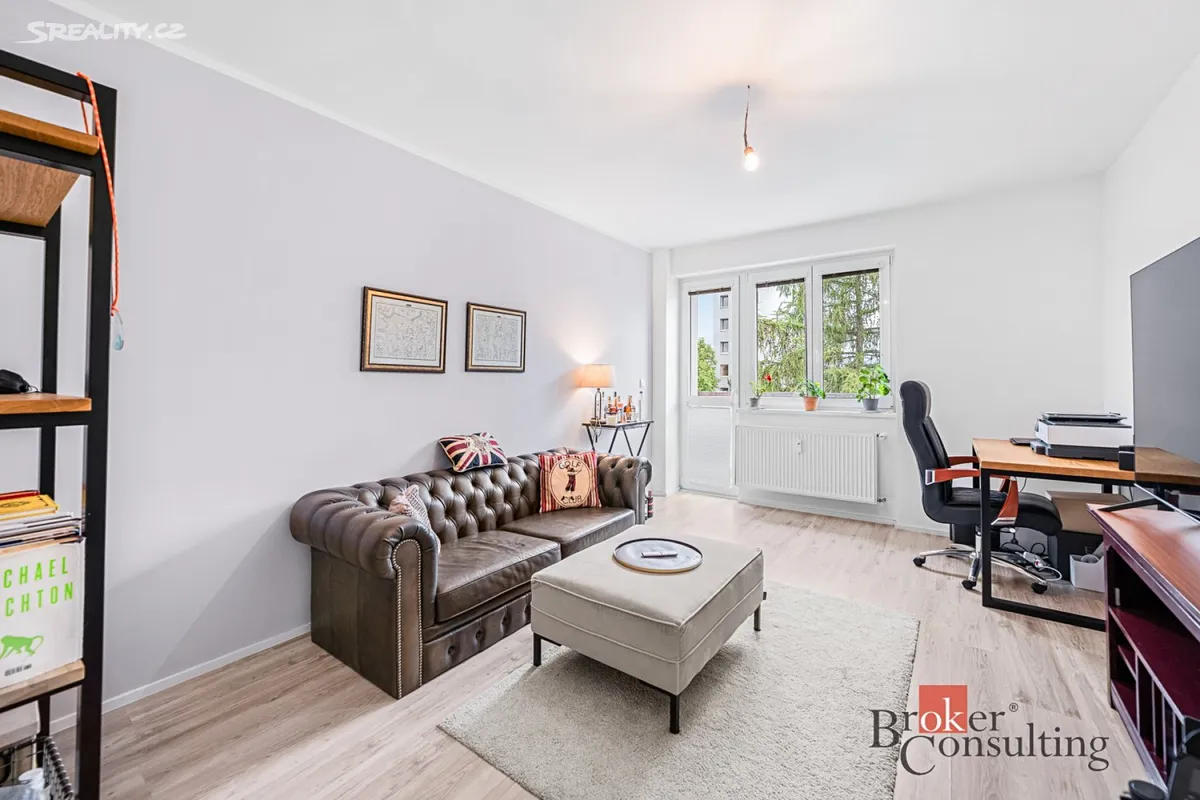 Pronájem bytu 3+kk 63 m² - Widok 4