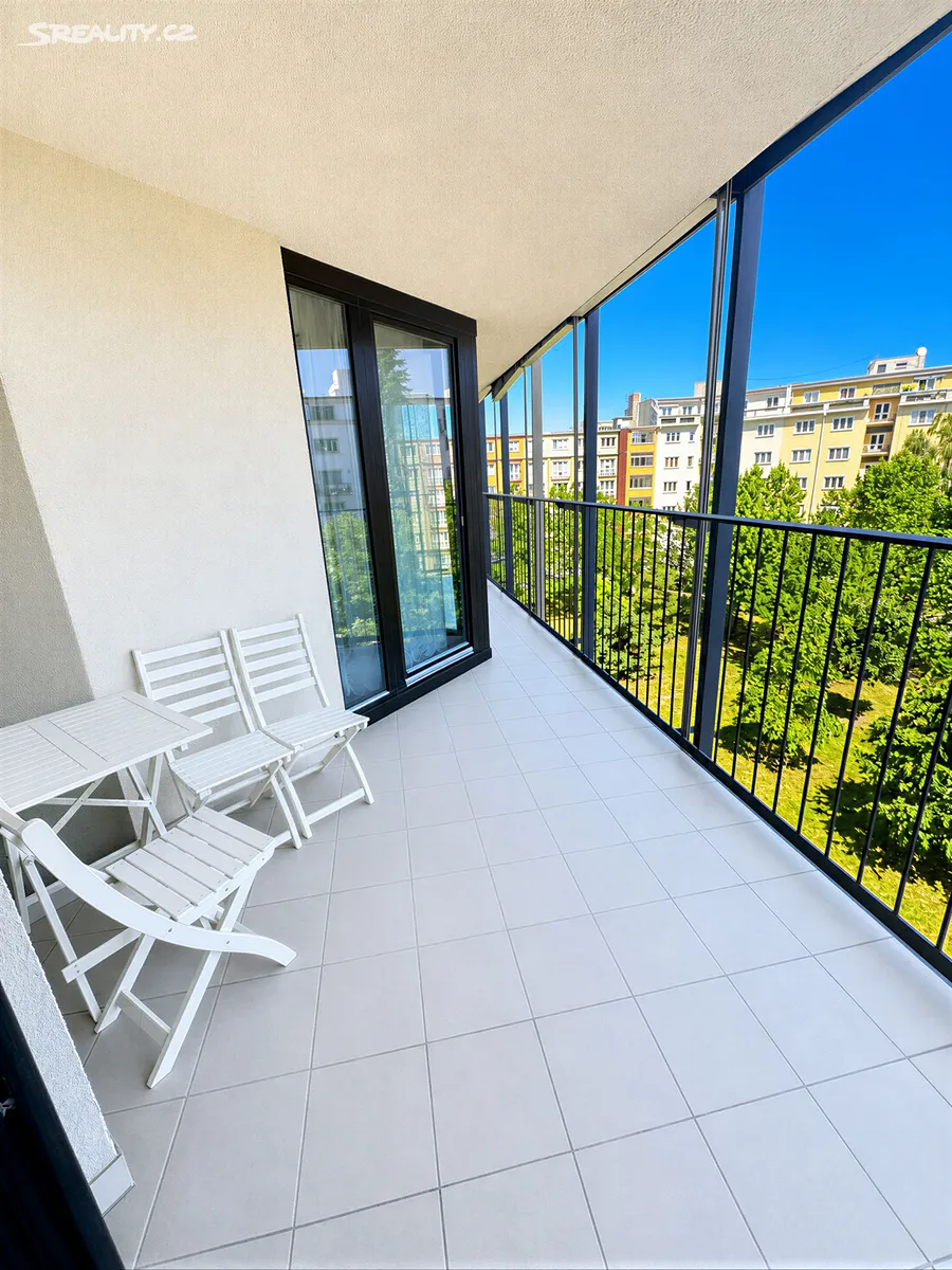 Pronájem bytu 1+kk 45 m² – další