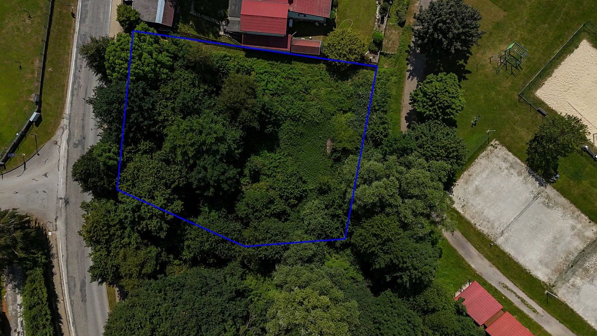 Prodej stavebního pozemku 1215 m² – fotografie 4