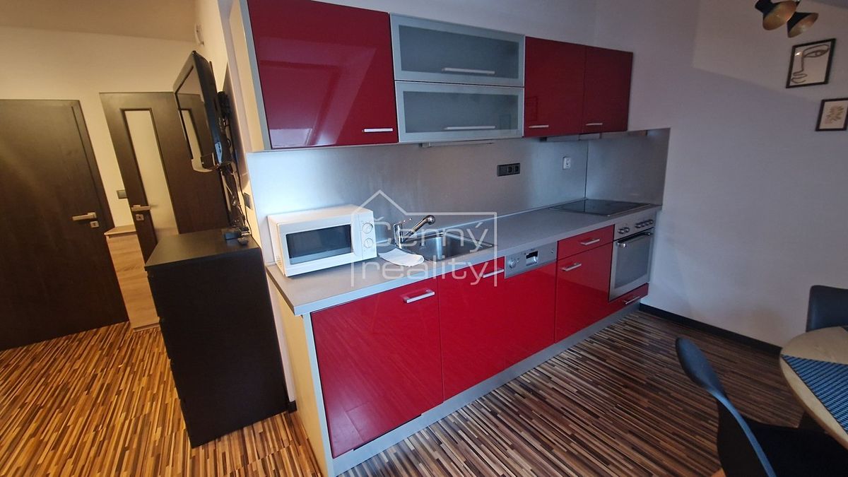 Pronájem bytu 2+kk 50 m² (Podkrovní)