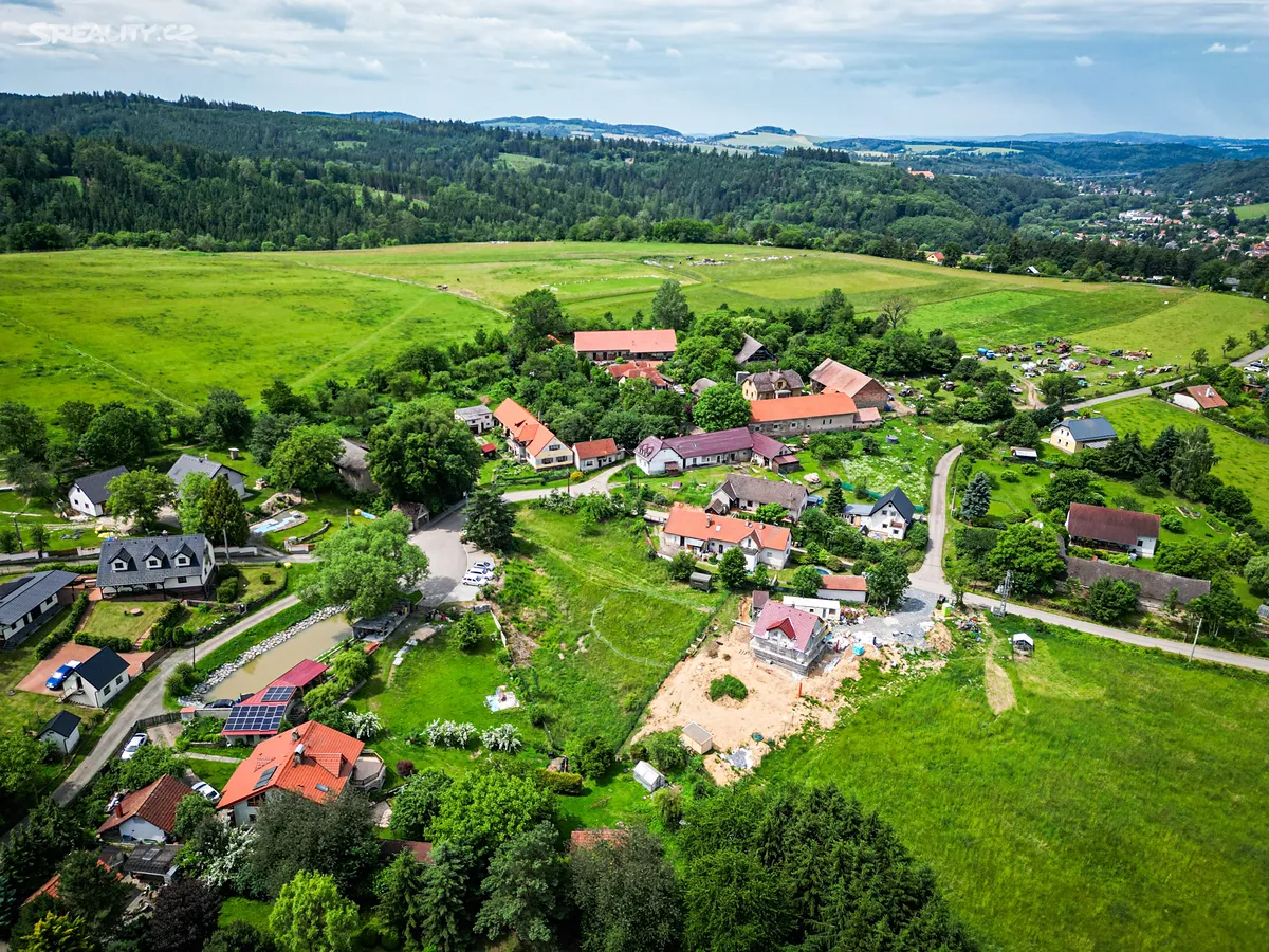 Prodej stavebního pozemku 1557 m² – další