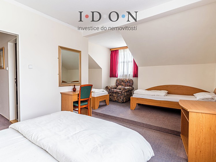 Комерційне приміщення на продаж, 920 м² (13 з 28)