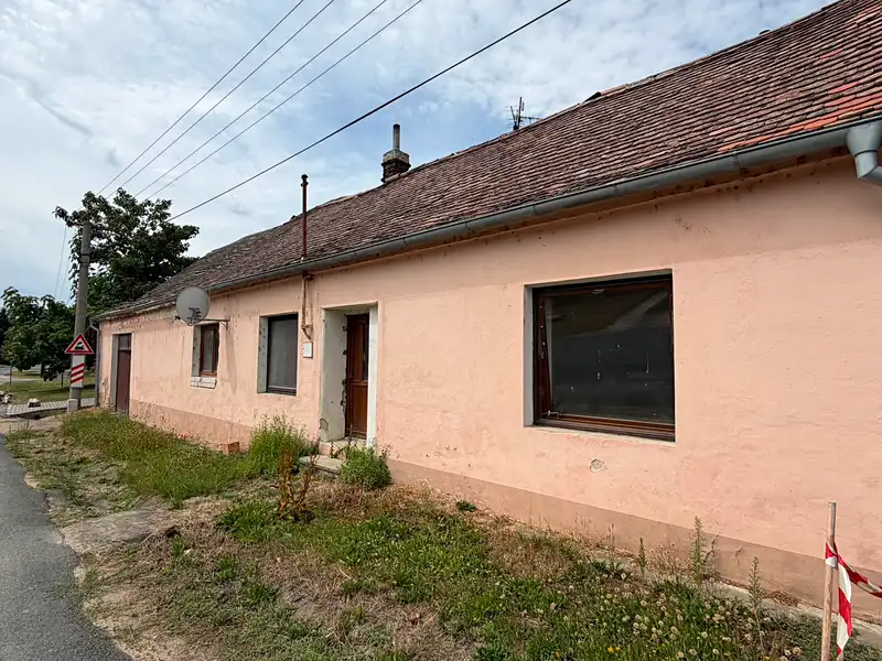Prodej rodinného domu 200 m², pozemek 1054 m², Dobré Pole – náhled fotky 1