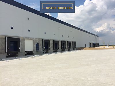 Pronájem skladového prostoru 12000 m²
