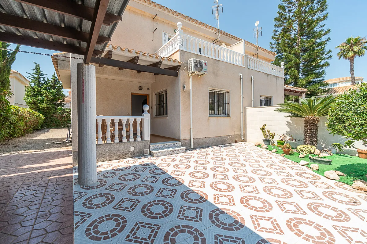 Prodej vily 98 m², pozemek 240 m²