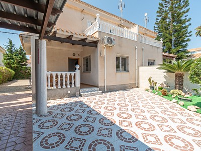 Prodej  vily 98 m², pozemek 240 m²