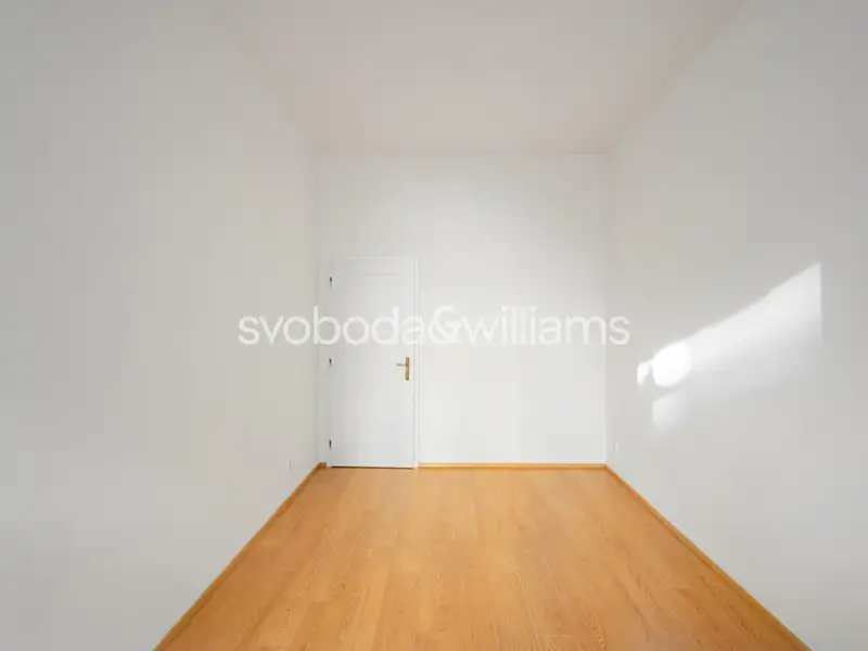 Prodej bytu 1+1 51 m², Praha – náhled fotky 2