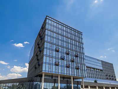 Pronájem kanceláře 893 m²