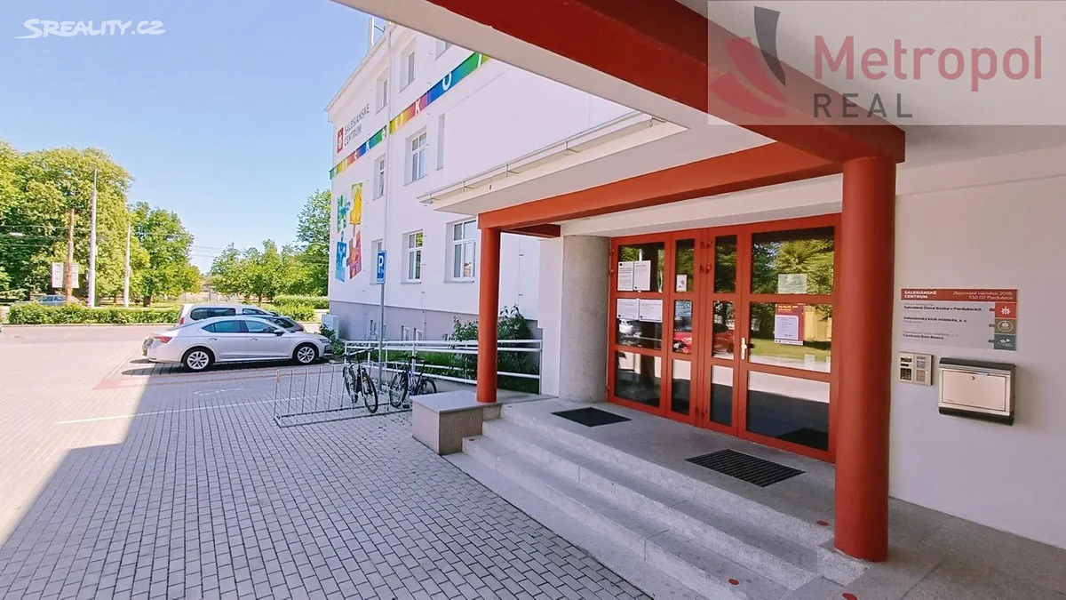 Pronájem kanceláře 19 m² – pohled 2