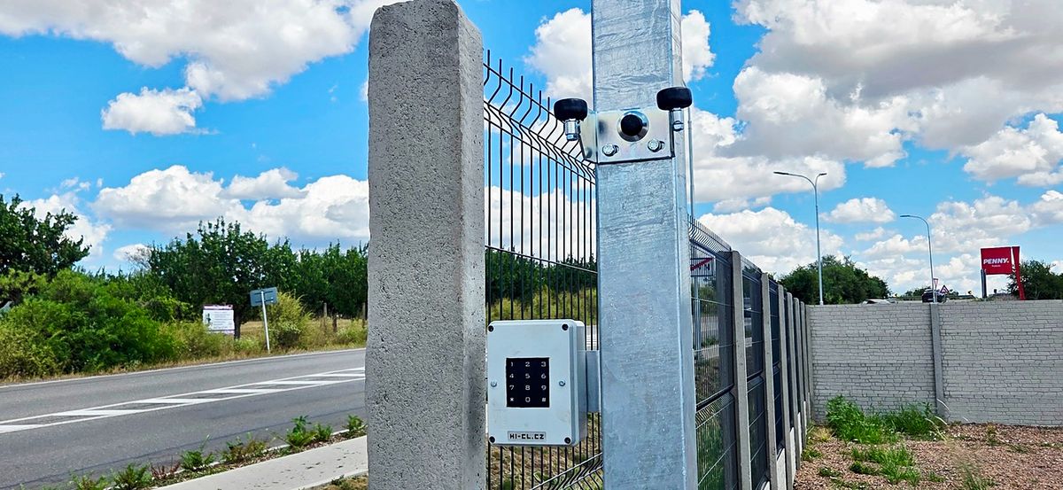 Pronájem komerčního pozemku 1900 m² – fotografie 3