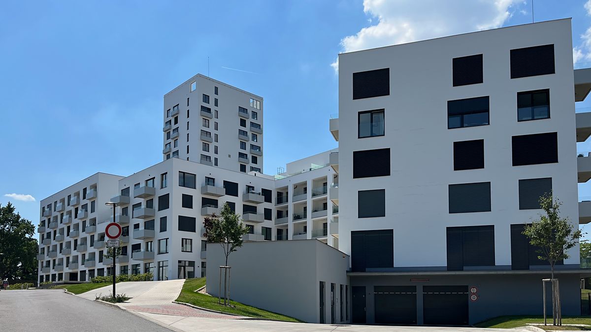 Pronájem bytu 3+kk 102 m²