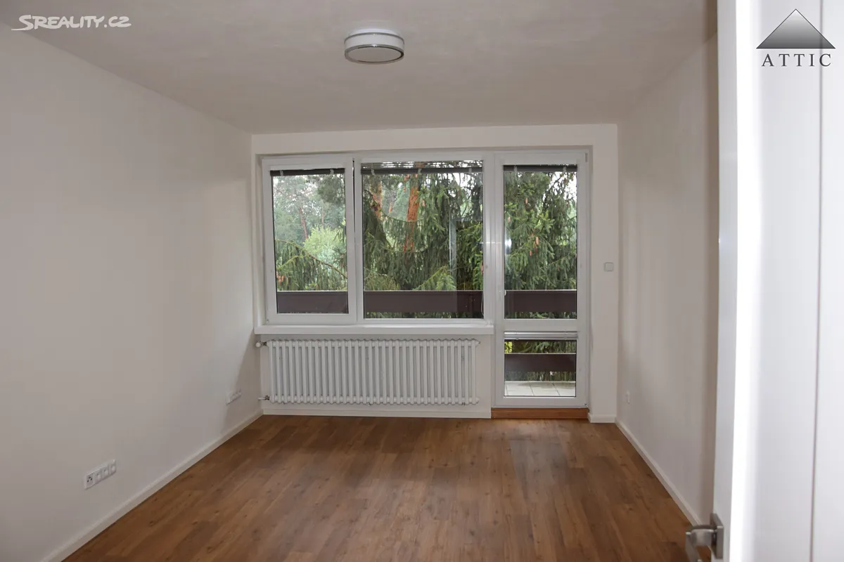 Pronájem bytu 3+1 84 m² – pohled 2