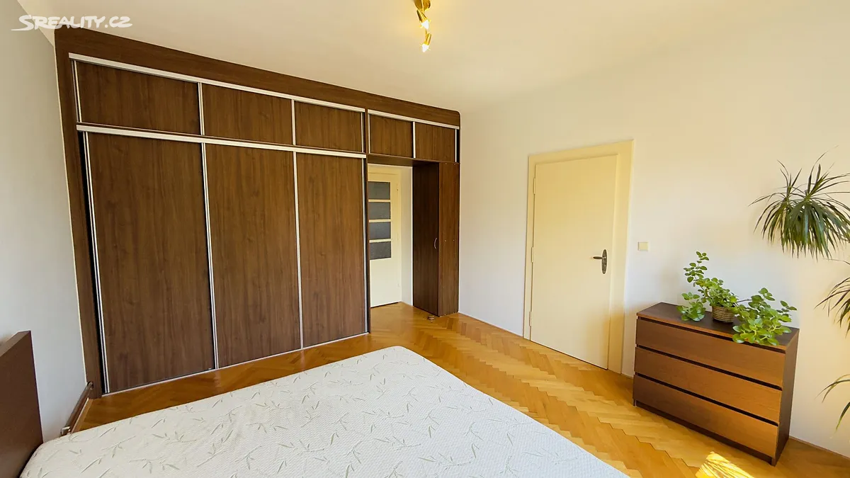 Pronájem bytu 3+1 82 m² - Widok 4