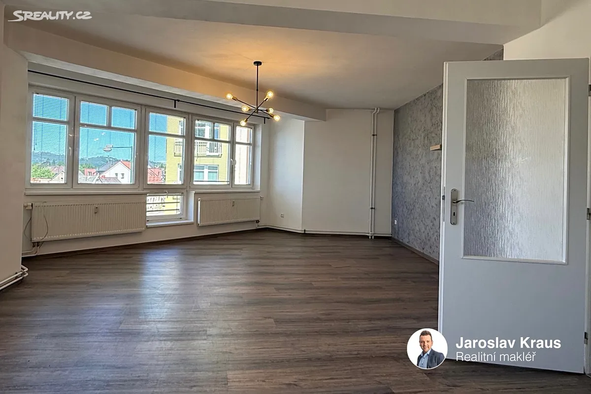 Pronájem bytu 2+kk 71 m² – pohled 3