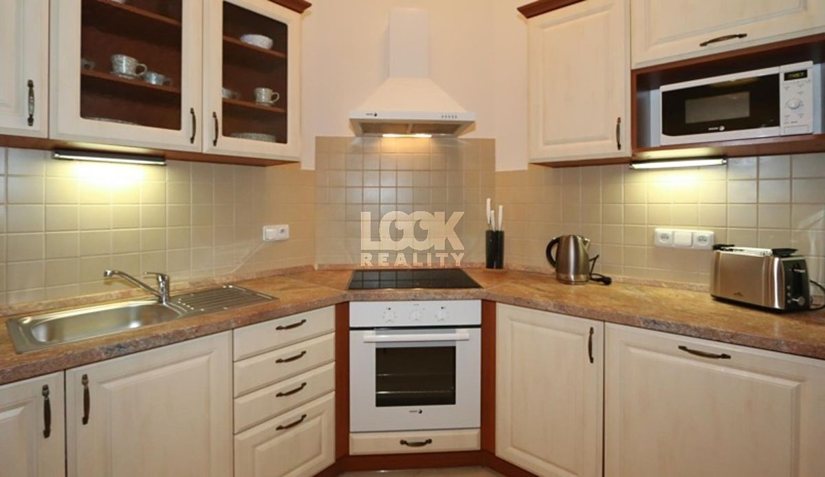Pronájem bytu 2+kk 48 m² – fotografie 3