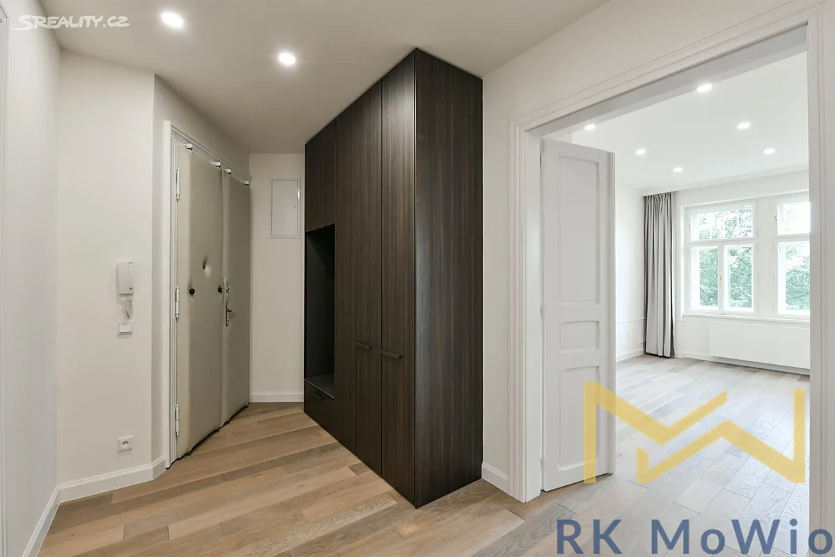 Pronájem bytu 4+kk 107 m² – další